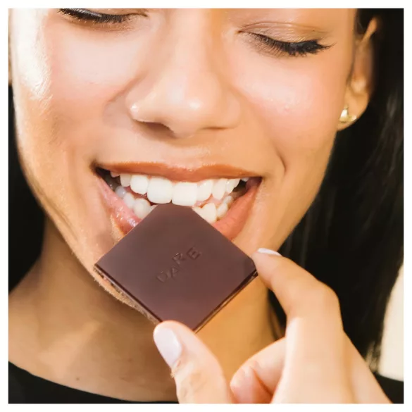 The Oh Collective Date Night - dark chocolate with poppy seed and strawberry for couples (50g)